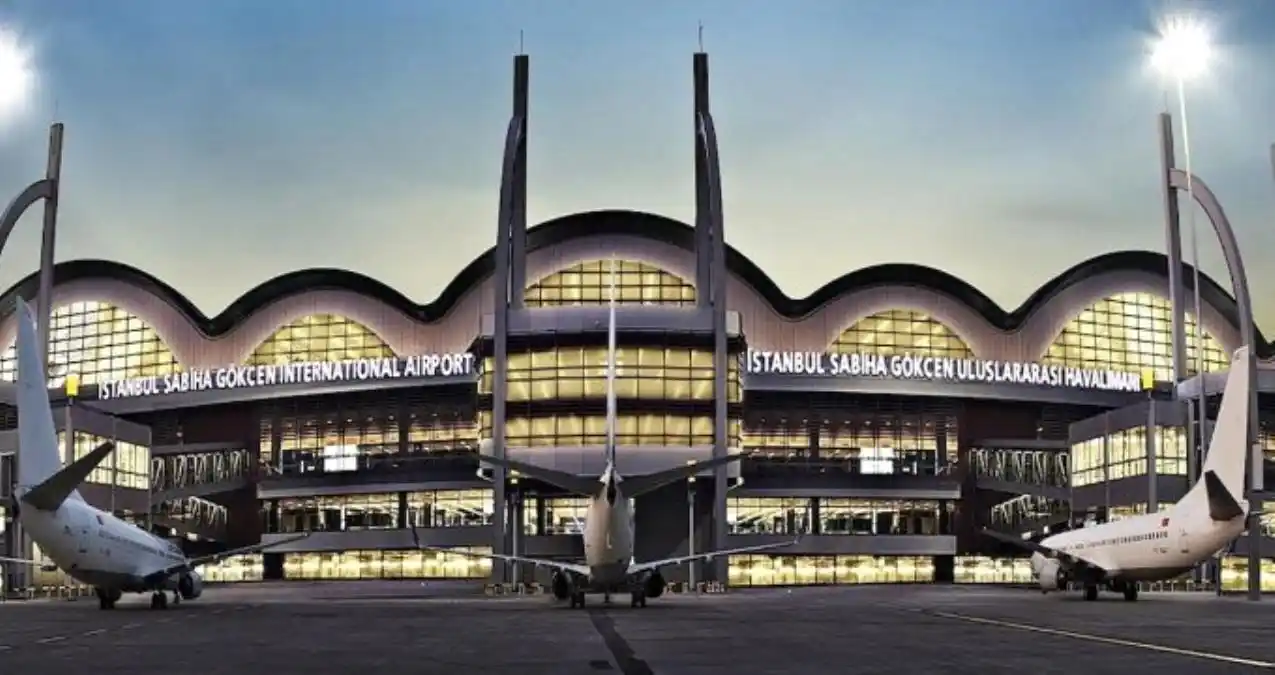 Transfer vom Sabiha Gökcen Flughafen Saw Hilton İstanbul Bomonti Hotel & Conference Center 